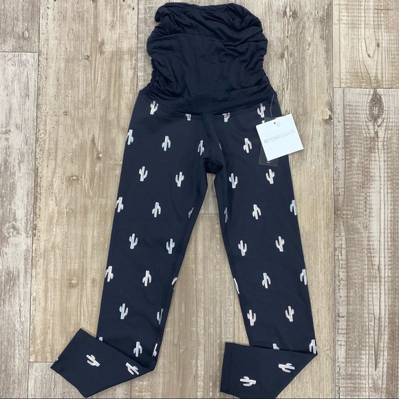 (B5) Beyond Yoga Cactus High Waisted Leggings - Picture 3 of 3